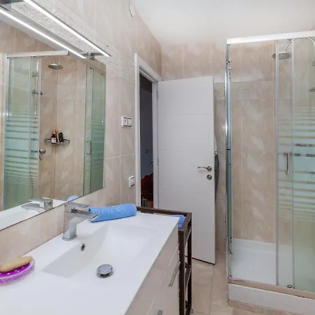 Seaview Salions By Interhome شقة